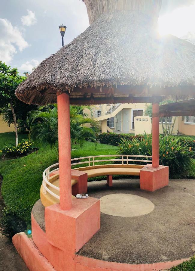Ferienwohnung Flamingos Ixtapa  Exterior foto